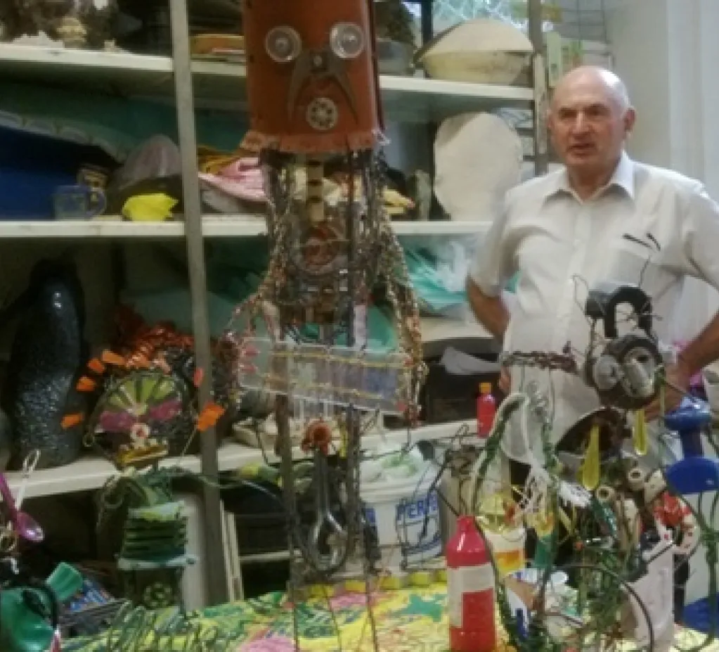 warsztaty rzeźbiarskie (ufoludki z elektrośmieci), Grupa Nowolipie