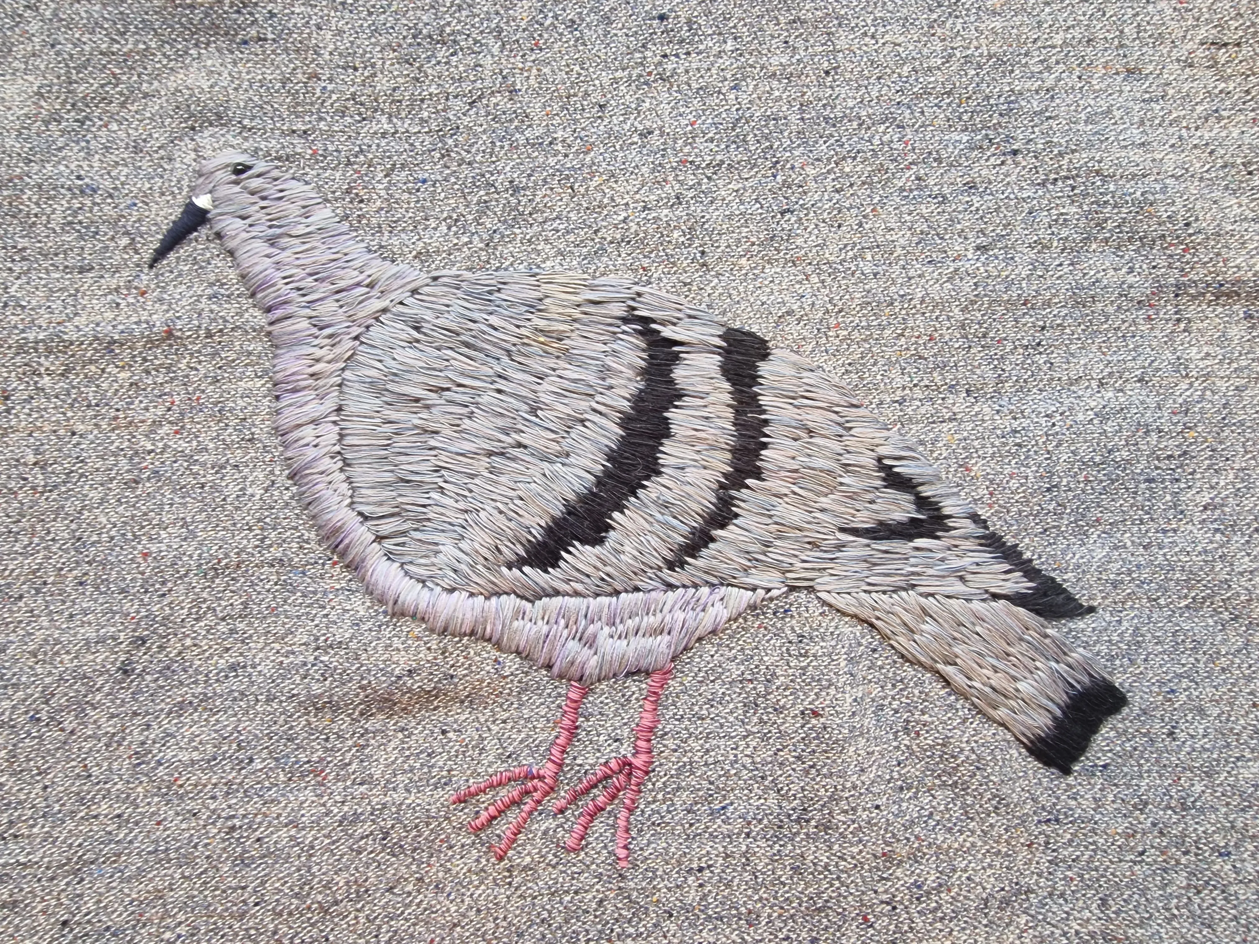 Katarzyna Markiewczi I praca z wystawy Jesień ( na obrazie haft na tkaninie - ptaki)