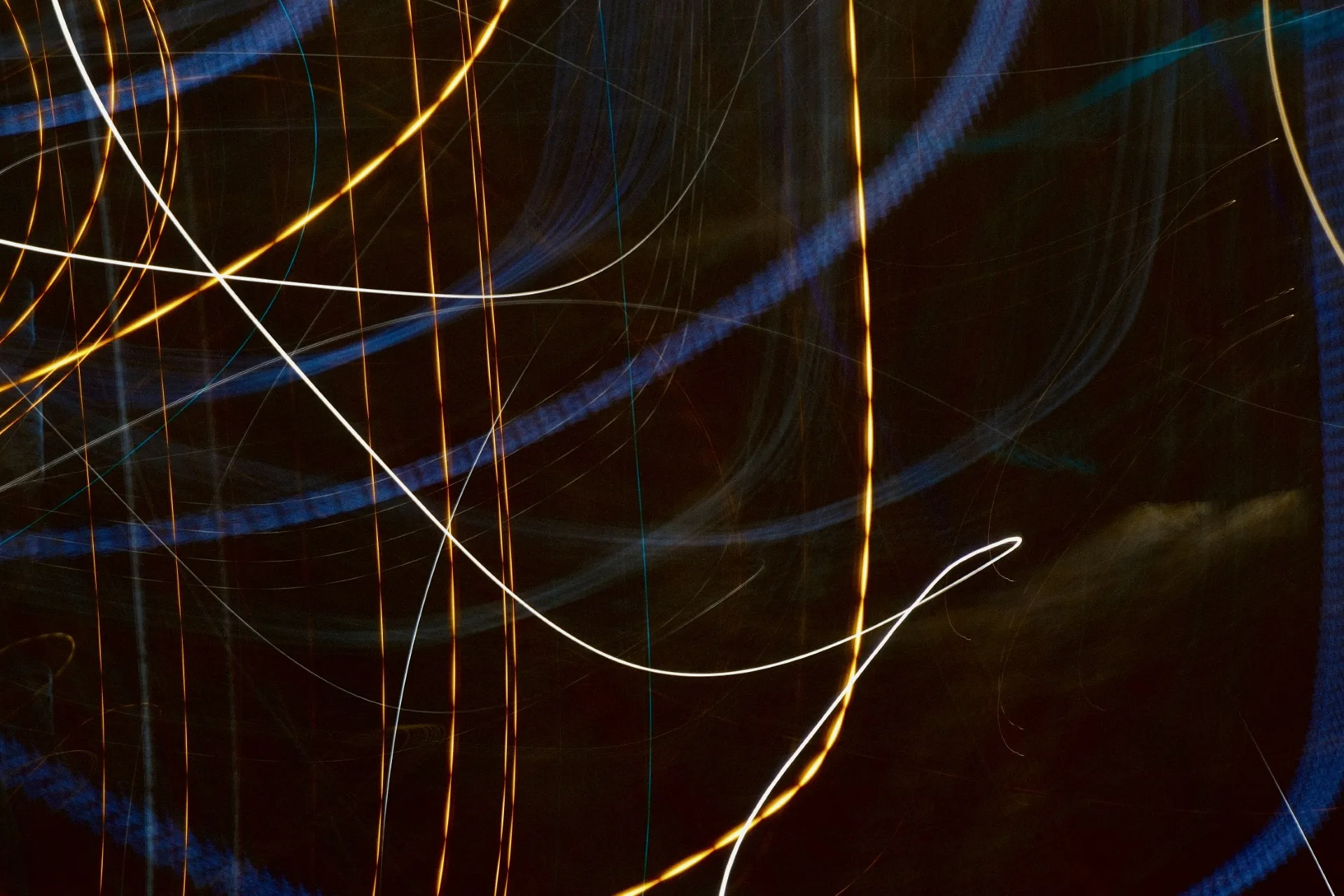 Dobrosława Kuhnen I Ćma pod kloszem