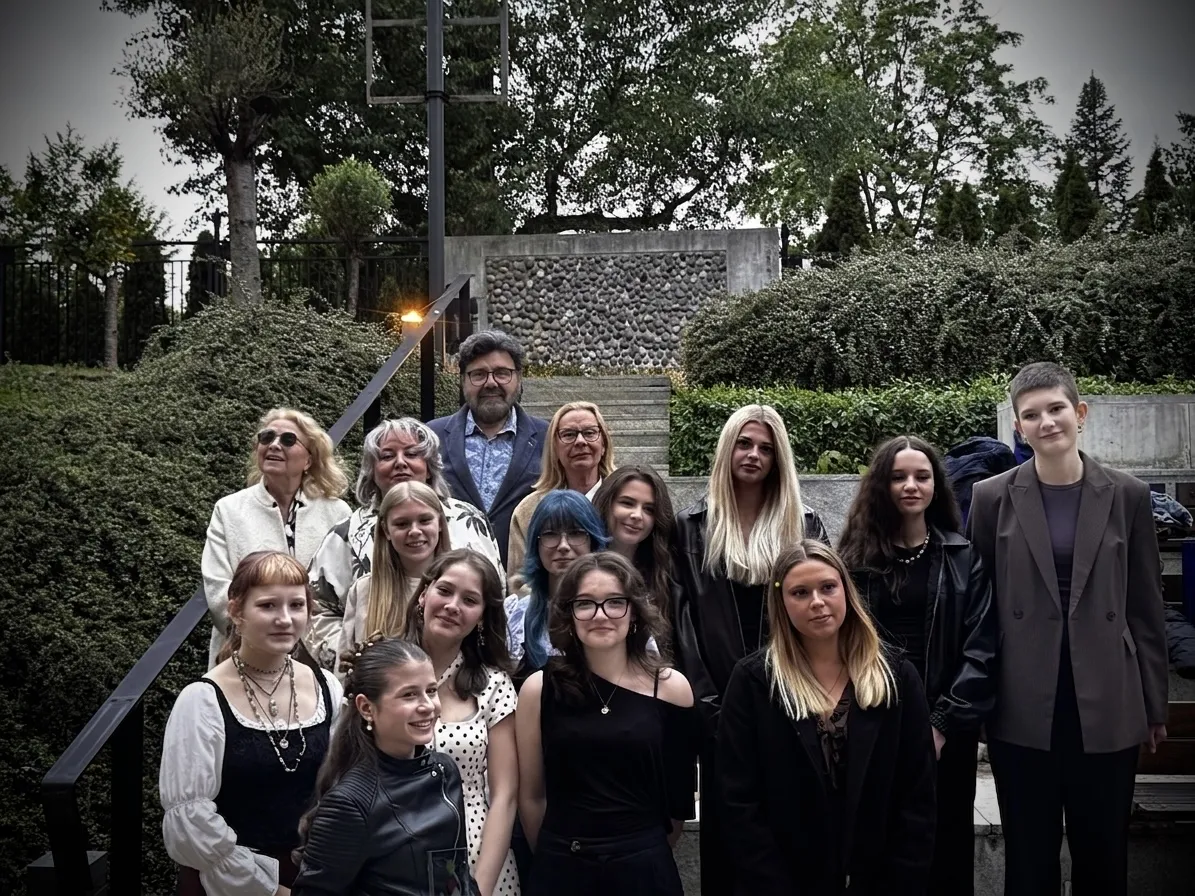 Zdjęcie grupowe - konkurs wokalny 2026