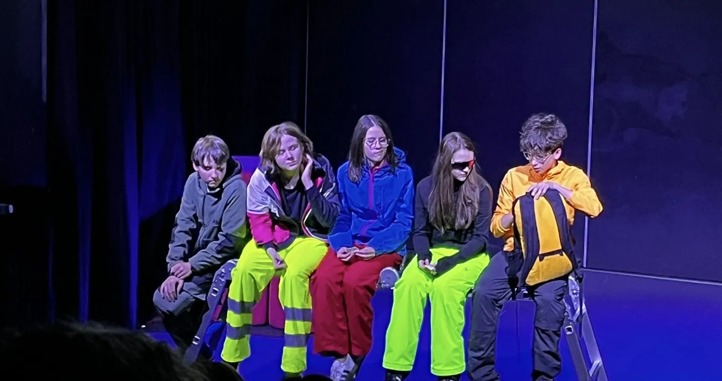 Scena Młodych - zdjęcie grupy teatralnej - 23 czerwca 2026